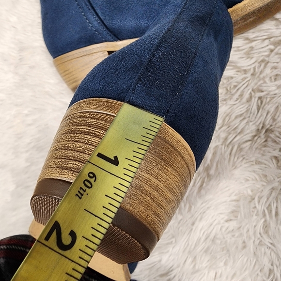 NWOB Journee Collection Blue Split Ankle Booties 8.5 WIDE - Picture 7 of 11